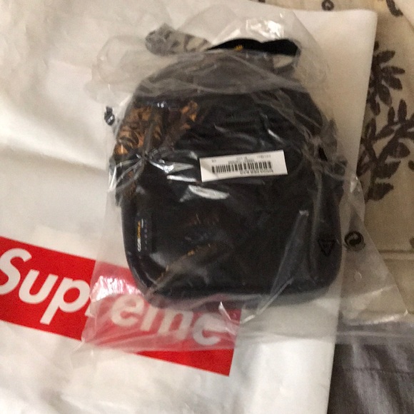 Supreme shoulder bag - Picture 2 of 3
